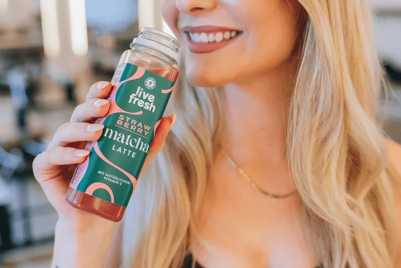 Matcha Latte – Strawberry – 250 ml