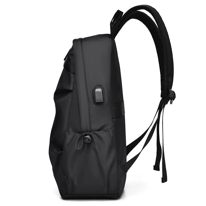 Technologiefreundlicher Slim Rucksack Karnz
