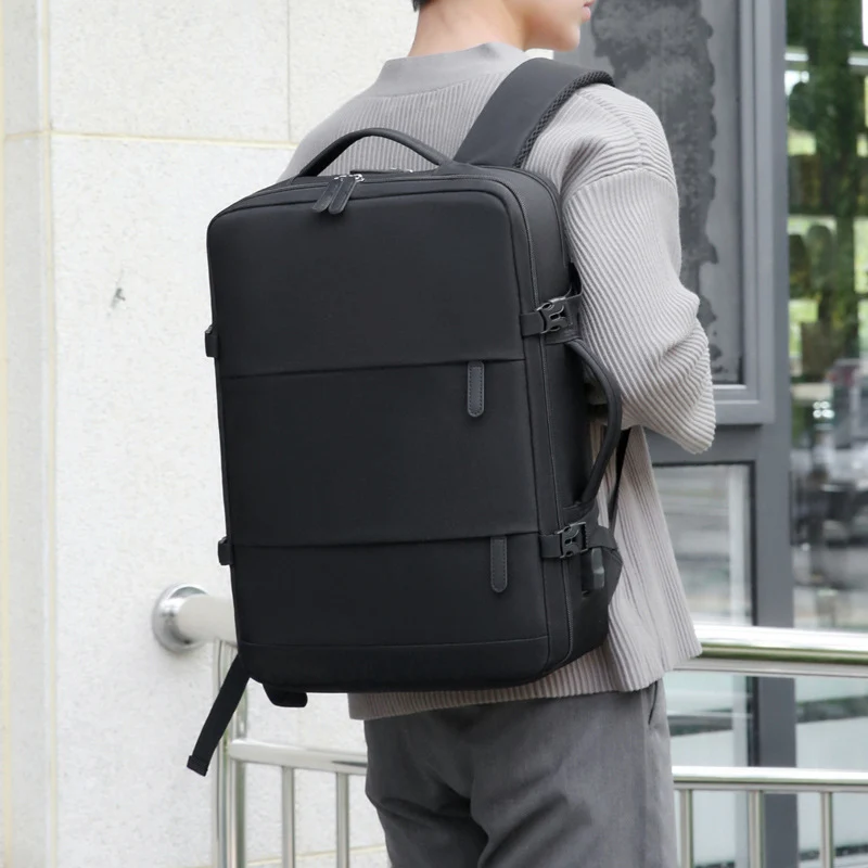 Schlanker funktionaler Reiserrucksack Karnz