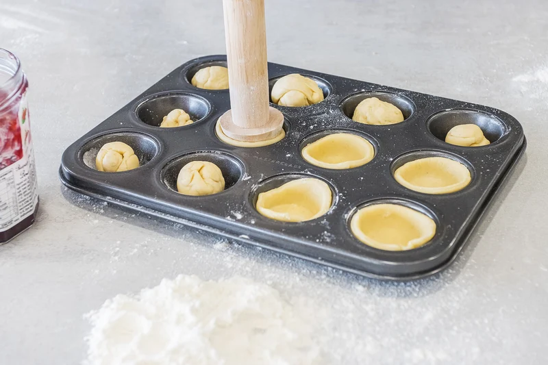 MasterClass Muffinform - 12 Muffins - 26 x 20 cm