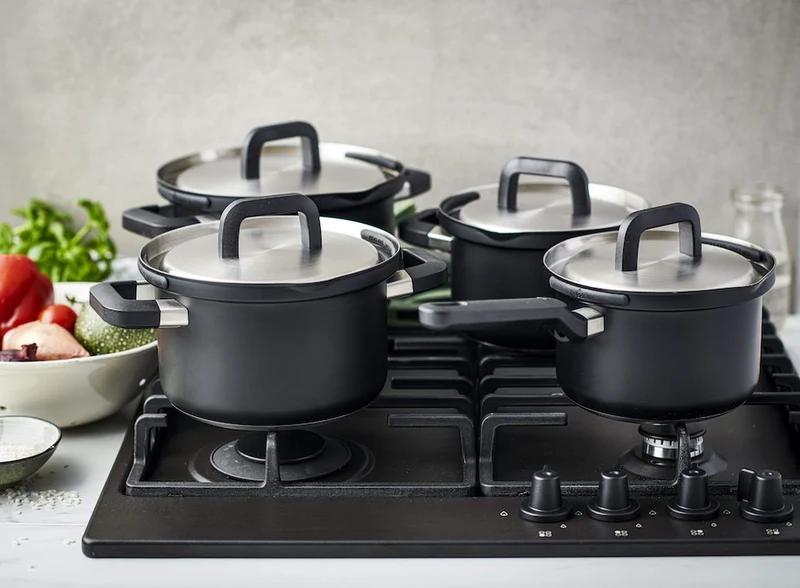 BK Topfset Flow Cool Schwarz 4-teilig -Edelstahl - Kochtöpfe ø 16, 18, 20 cm & Stieltopf ø 16 cm
