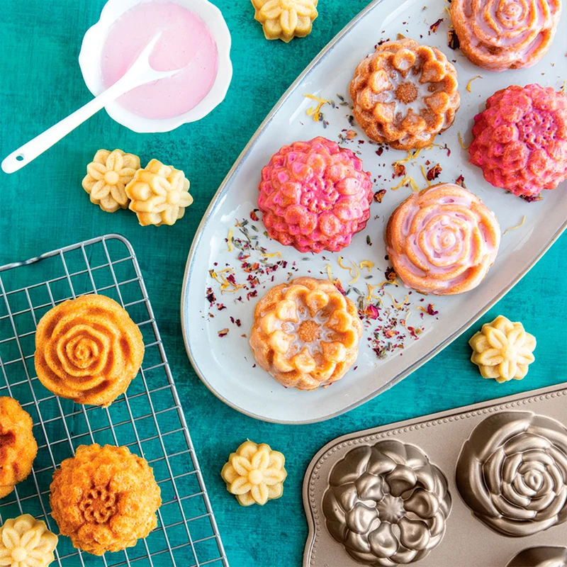 Molde Floral Cakelet Nordic Ware