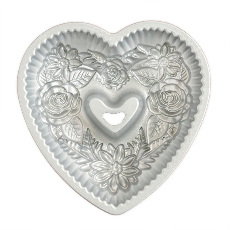 Molde corazón floral Bundt Nordic Ware