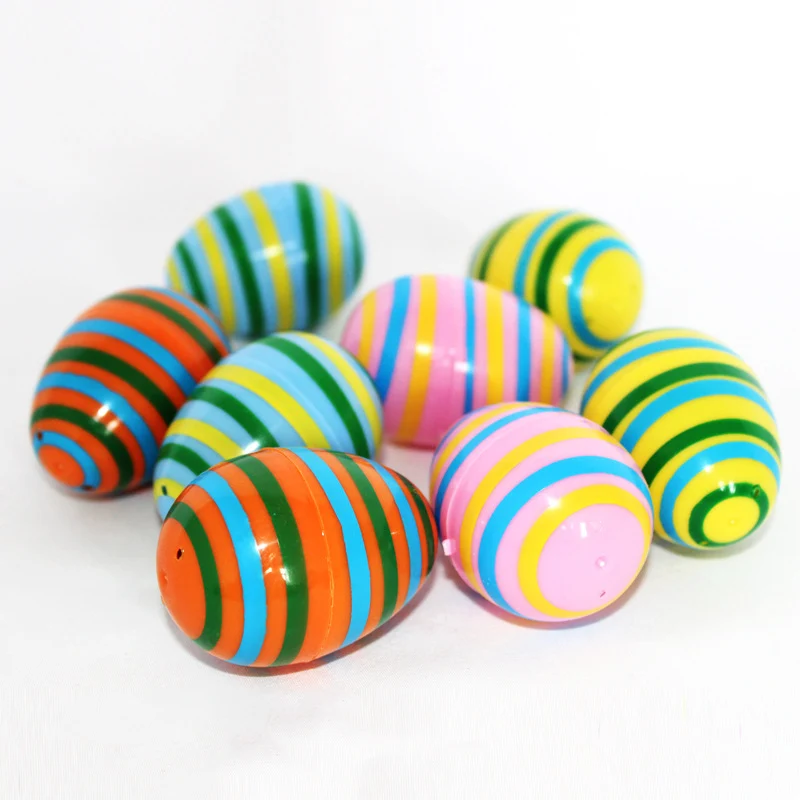 Dekorative Bunte Ostereier Karnz