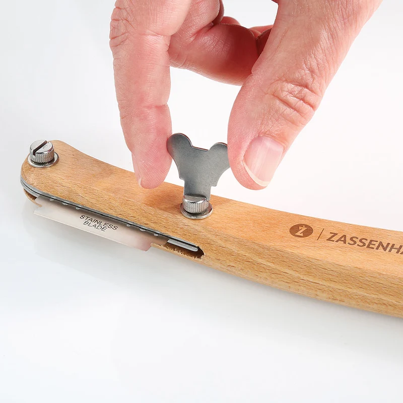 Cuchilla para greñar pan con mango de haya Zassenhaus