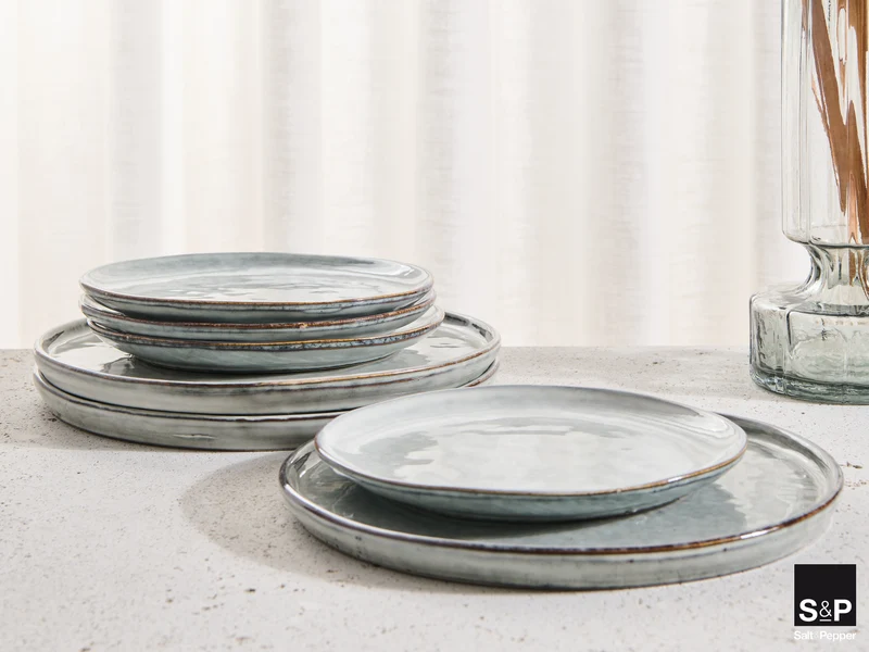 Salt & Pepper Geschirrset Artisan Green - 12-teilig / 4 Personen - 4 Speiseteller, 4 Frühstücksteller und 4 Schalen