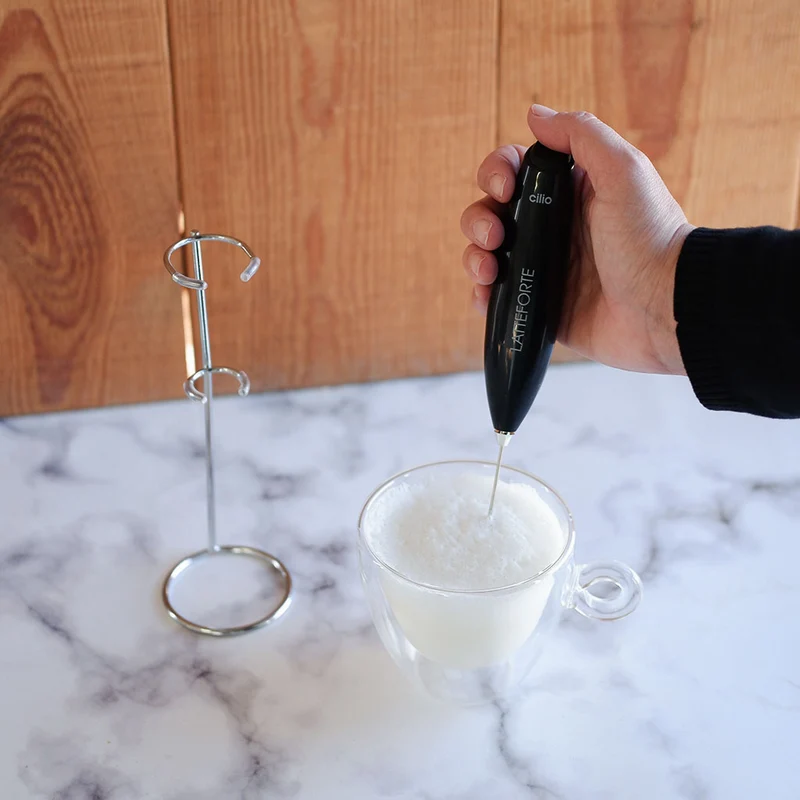 Batidor espumador para leche Cilio (con soporte)