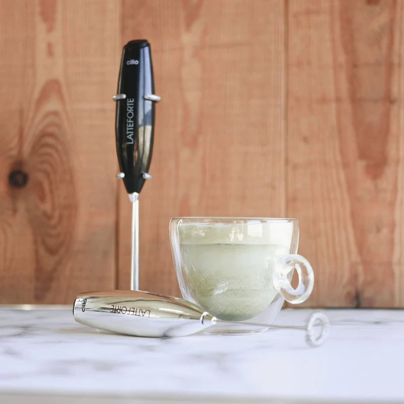 Batidor espumador para leche Cilio (con soporte)