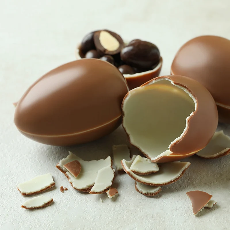 Set de 3 moldes para huevos de chocolate 3D Ibili
