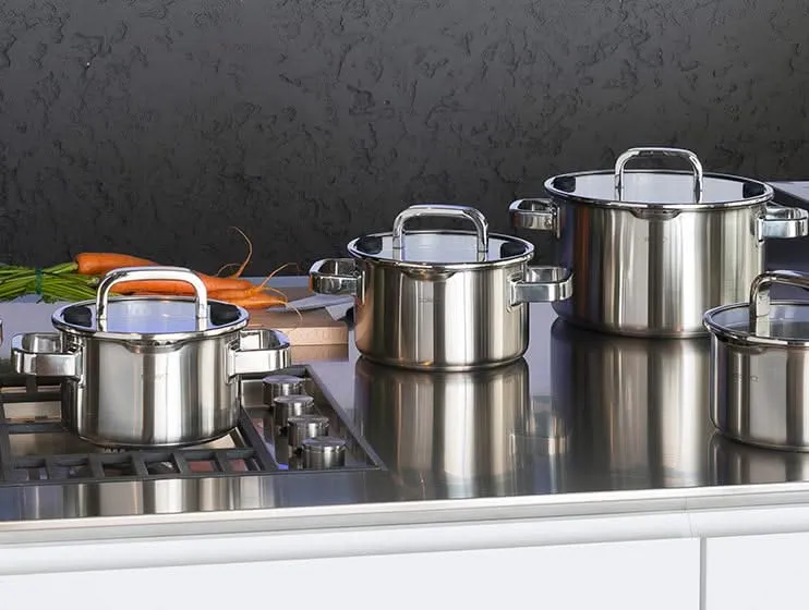 Sola Topfset Juvia 4-teilig – Edelstahl – downdraft-geeignet – Kochtöpfe Ø 16, 18, 20 cm & Stieltopf Ø 16 cm – geeignet für alle Herdarten
