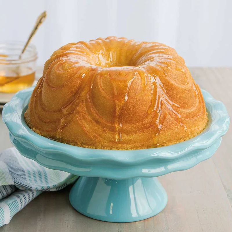 Molde Gold Chiffon Bundt Nordic Ware
