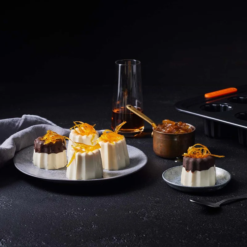 Molde antiadherente para canelés de Le Creuset