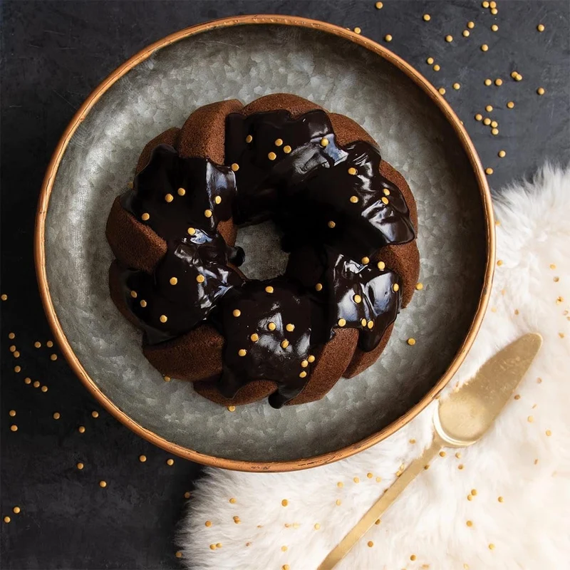 Molde Braided Bundt Pan Nordic Ware 75º Aniversario