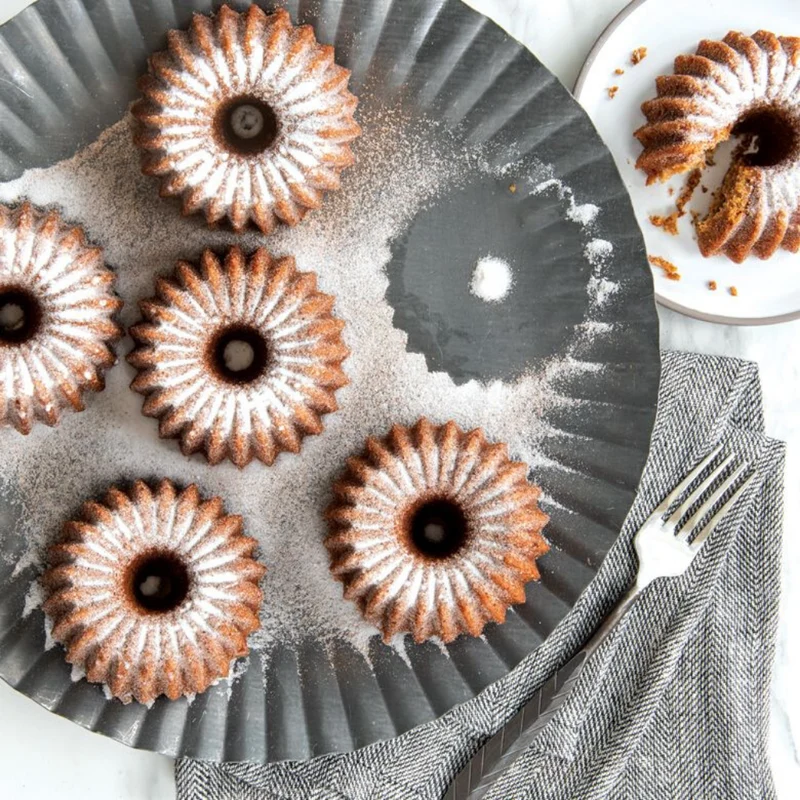 Molde dorado brilliance Bundtlette Nordic Ware