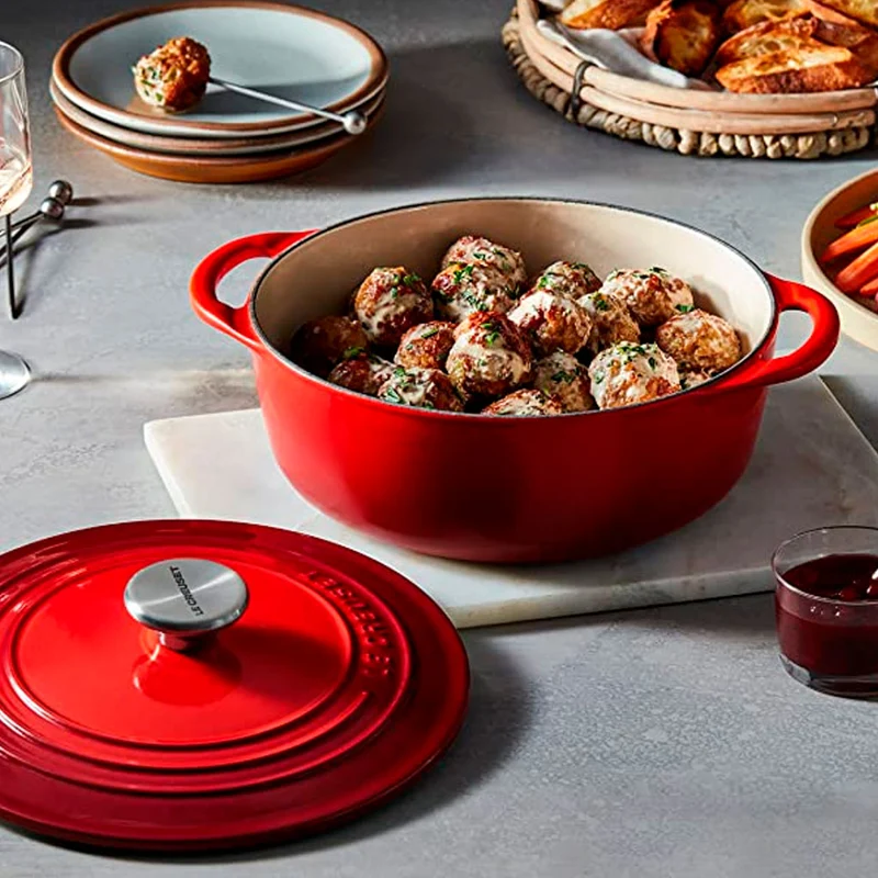 Cocotte redonda baja Signature Le Creuset