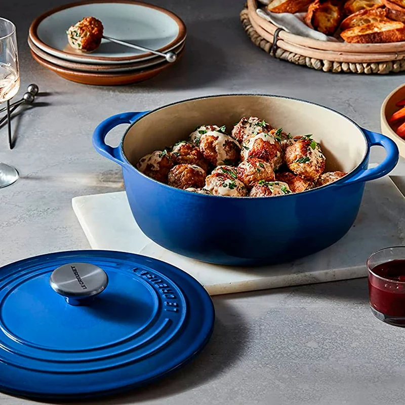 Cocotte redonda baja Signature Le Creuset