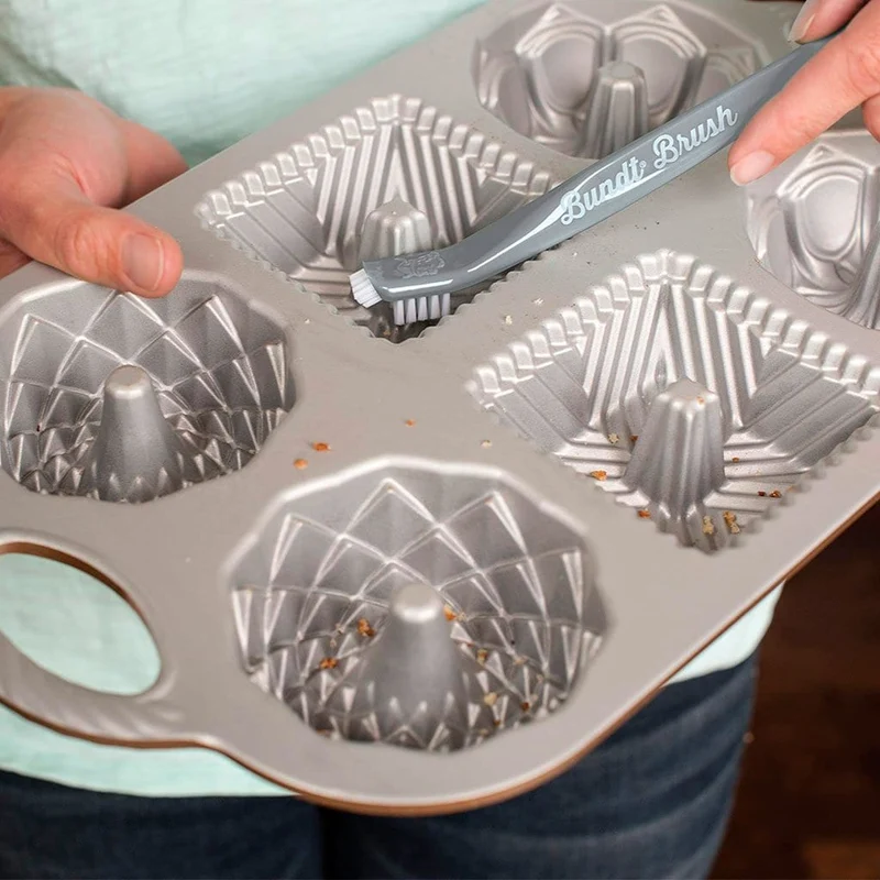 Cepillo limpiador para moldes bundt Nordic Ware
