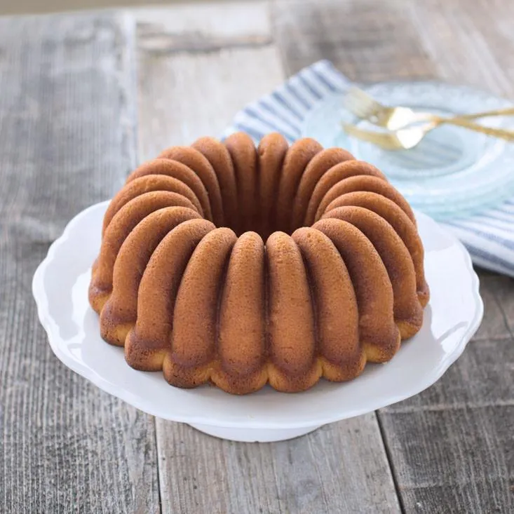 Molde de aluminio Elegant Party Bundt Nordic Ware