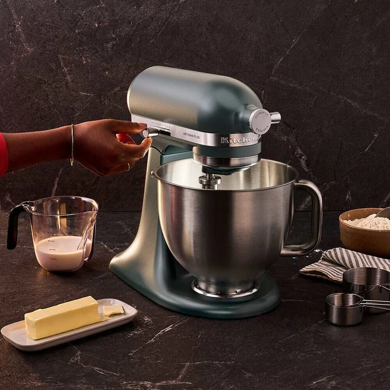 KitchenAid 4,7 L 5KSM50 Artisan Plus Küchenmaschine Pastalover mit 3-in-1 Nudelvorsatz