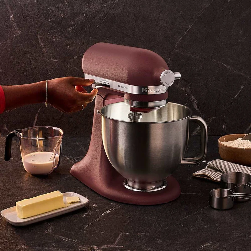 KitchenAid 4,7 L 5KSM50 Artisan Plus Küchenmaschine Breadlover mit Messerschmidt Getreidemühlenvorsatz + Brotbackschüssel