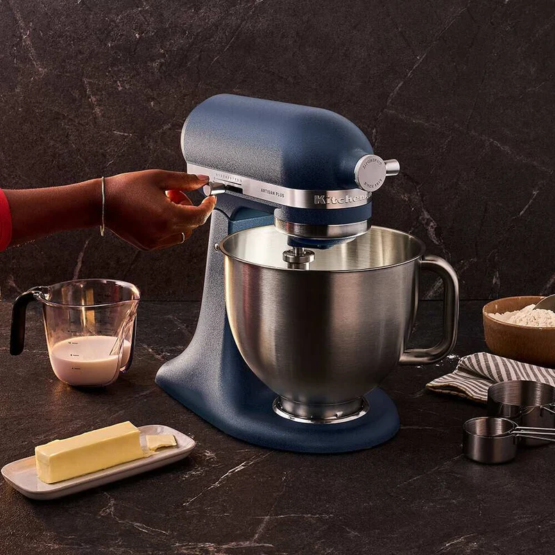 KitchenAid 4,7 L 5KSM50 Artisan Plus Küchenmaschine Beginnerset mit Gemüseschneider
