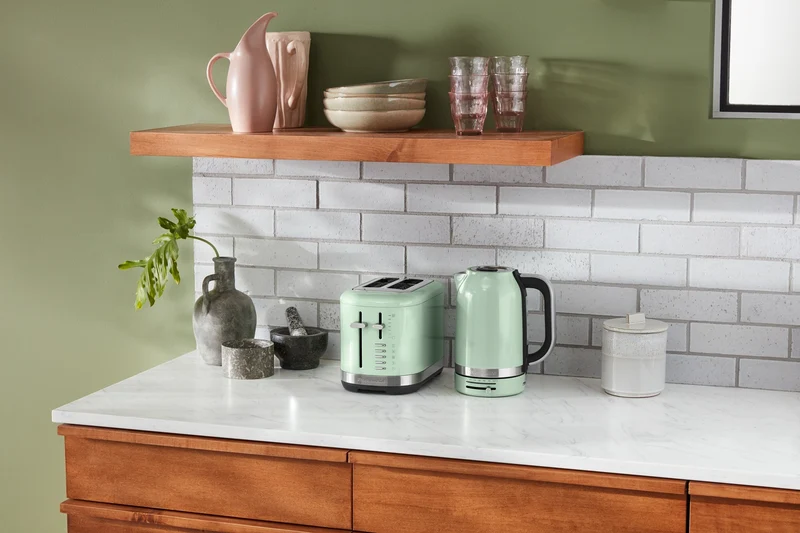 KitchenAid Frühstückspaket inkl. Wasserkocher 5KEK1701, Toaster 5KMT2109 + Brötchenaufsatz