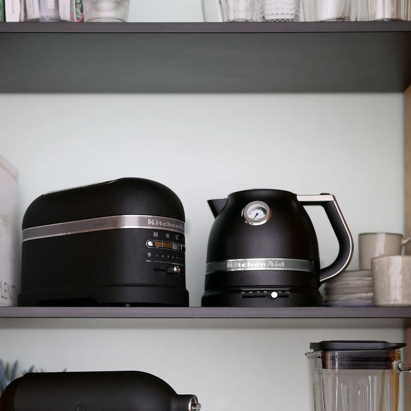 KitchenAid Artisan Frühstücksset inkl. Wasserkocher 5KEK1522, 2 Scheiben Toaster 5KMT2204 und Brötchenaufsatz