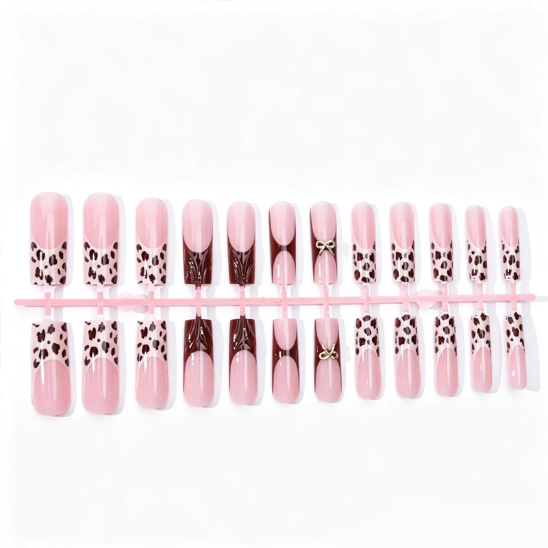 Trendige Lange Press-On-Nagelspitzen Karnz