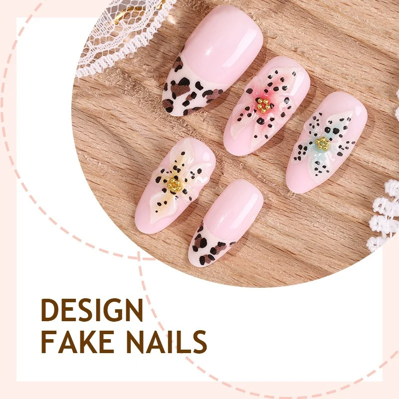 Stylisches Tierdruck Press-On Nagelset Karnz