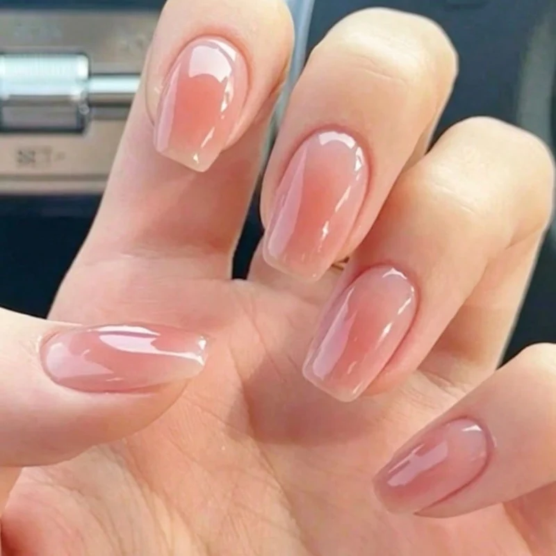 Professionelle Nagelpflege Karnz