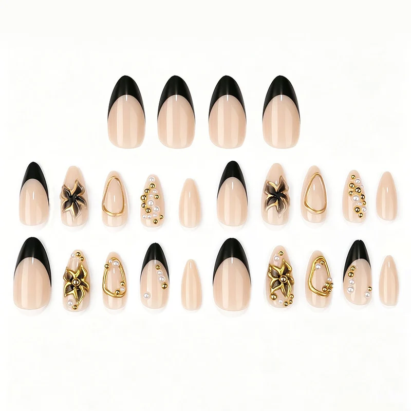 Glamourös 3D Blumen Nageldesign Karnz