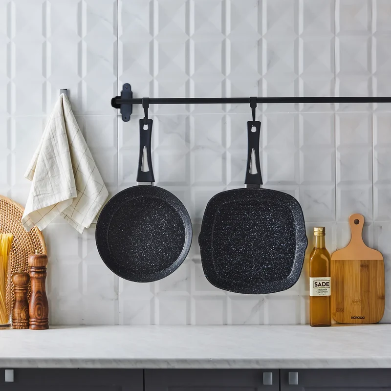 Karaca Defne Bio Granit Pfanne-Grill-Set Schwarz