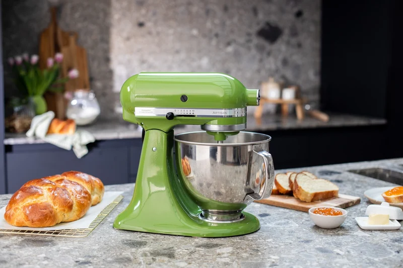 KitchenAid 4,8 L 5KSM175 Artisan Küchenmaschine Steellover mit Edelstahl-Werkzeugen