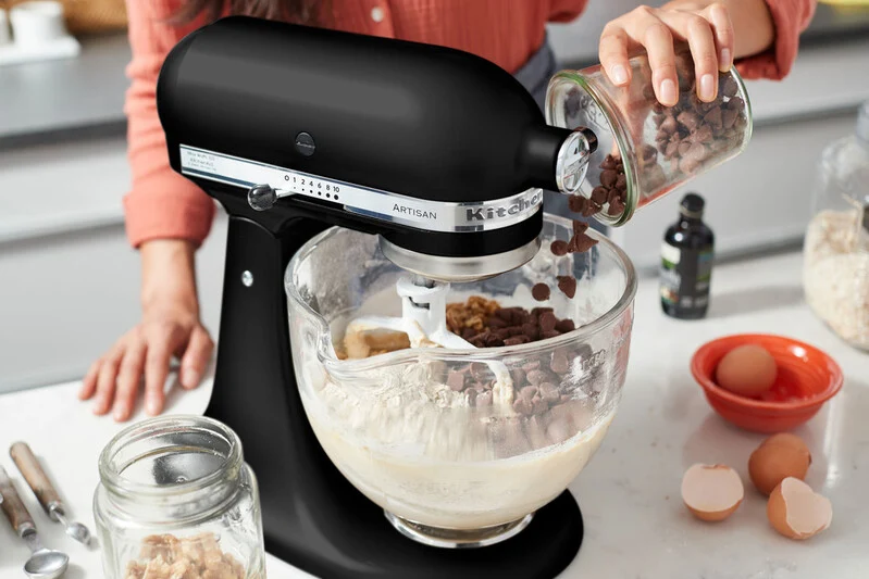 KitchenAid 4,8 L 5KSM175 Artisan Küchenmaschine Beginnerset mit Gemüseschneider