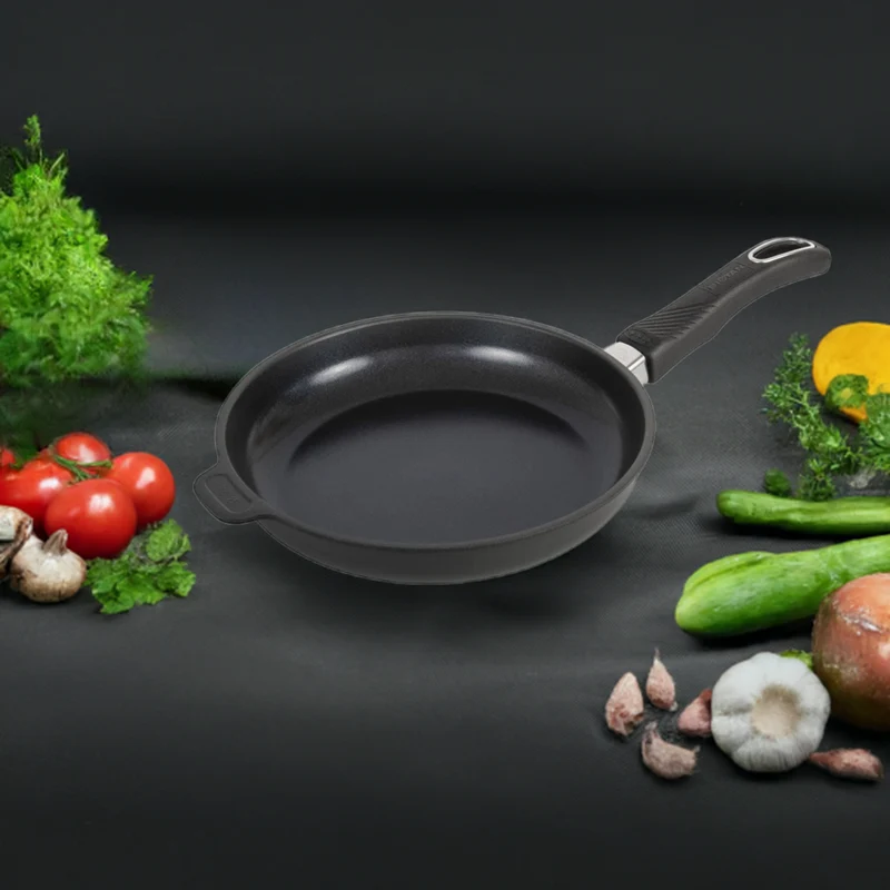 Gastrolux Guß-Bratpfanne EVO mit innovativer mineralischer Beschichtung