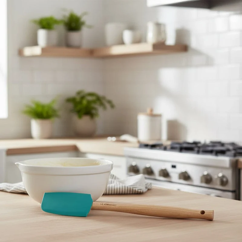 Le Creuset - Premium Teigschaber mittel Bleu Riviera