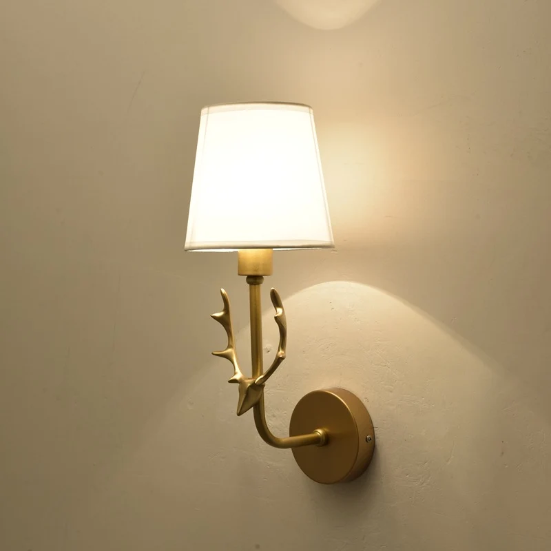 Geweih Wandleuchte