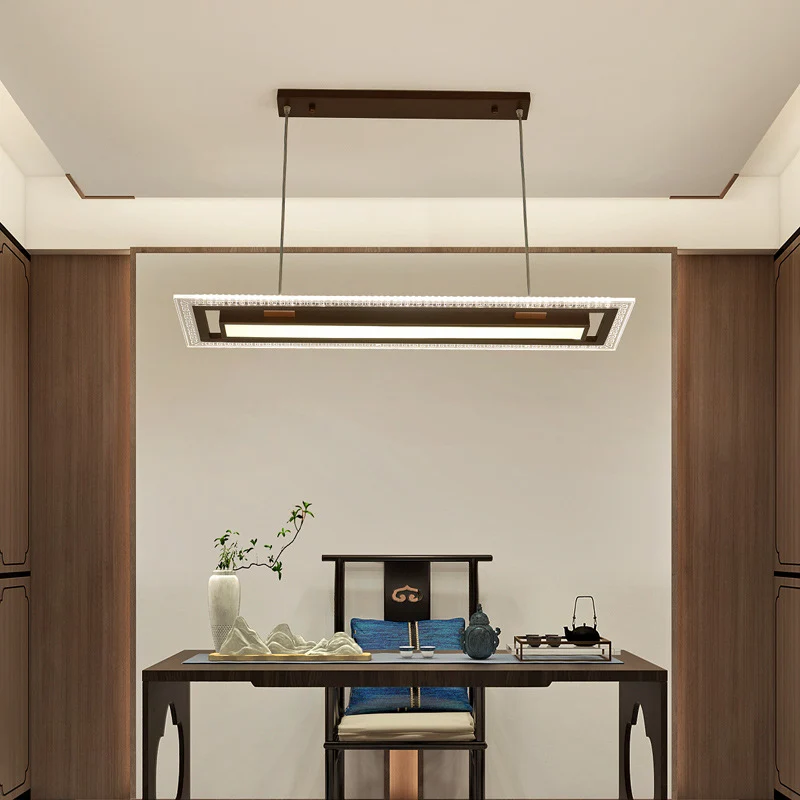 Moderne lineare Pendelleuchte