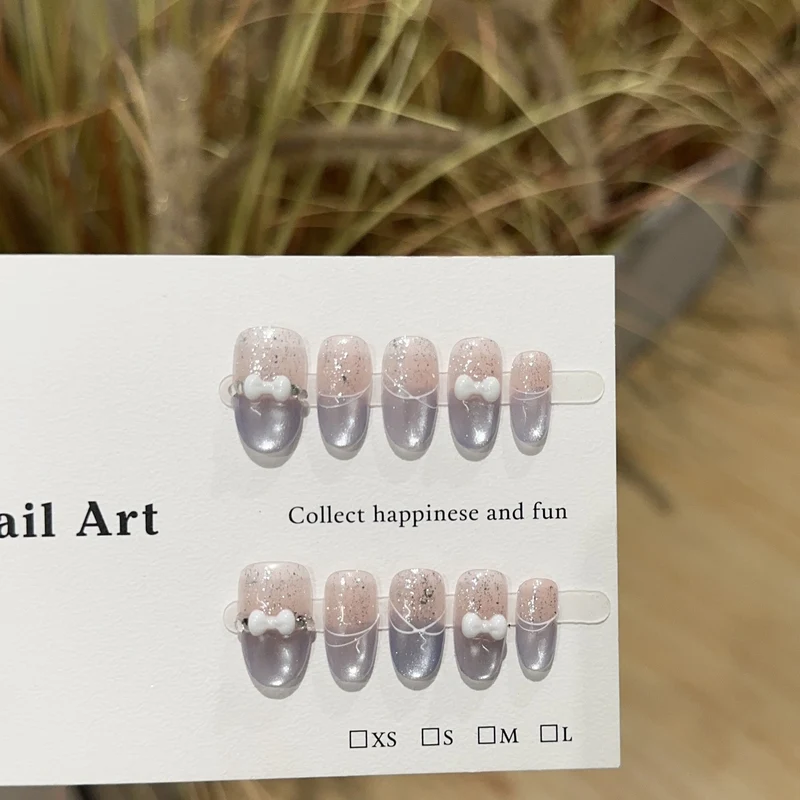 Stylisches Press-On Nageldesign-Set