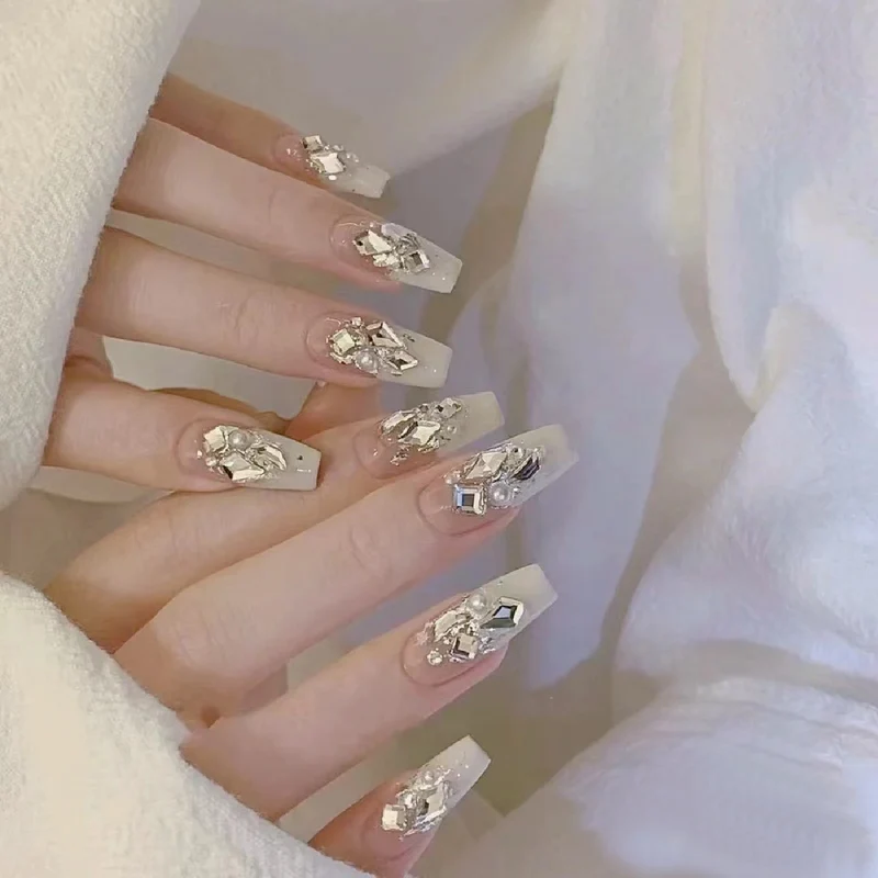 Luxus mit Strass verzierter Press-On Nagelset