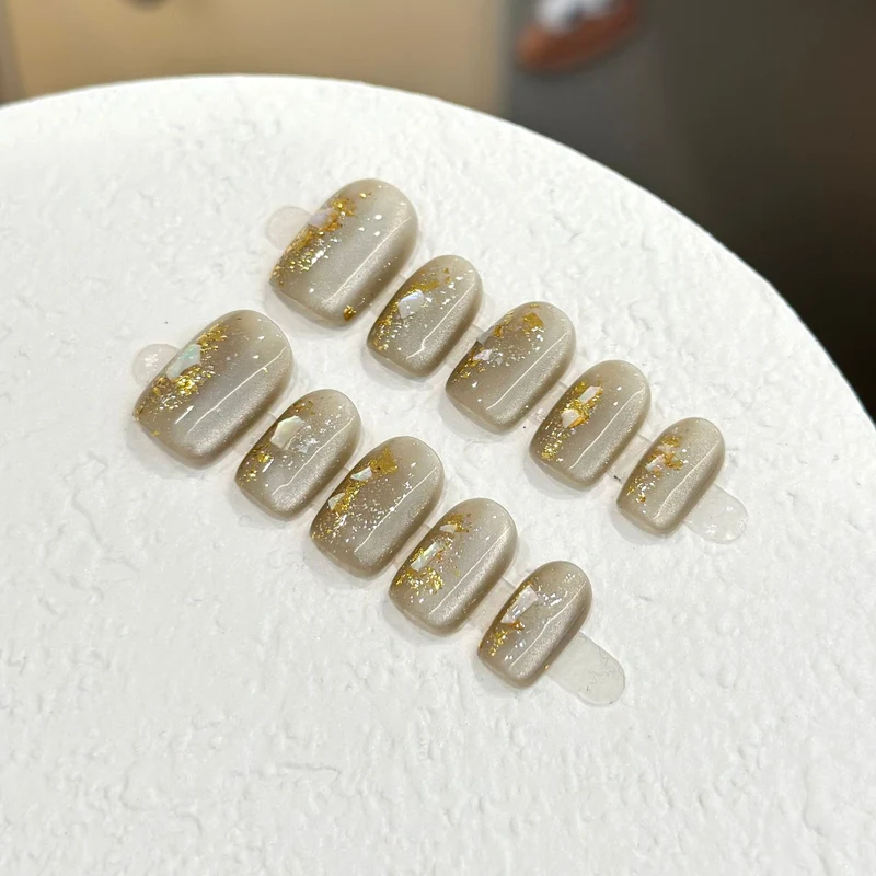 Luxus Press-On Nail Art Set mit Glitter-Akzenten