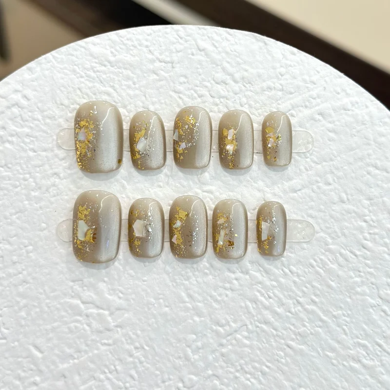 Luxus Press-On Nail Art Set mit Glitter-Akzenten