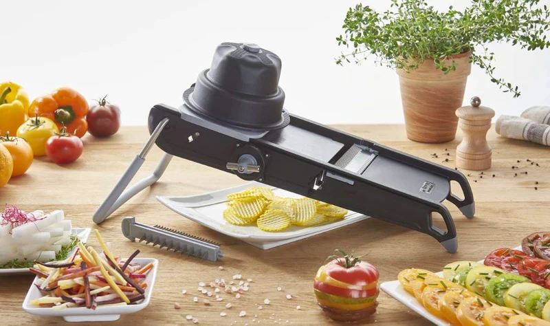 de Buyer Gemüsehobel La Mandoline Swing Plus schwarz