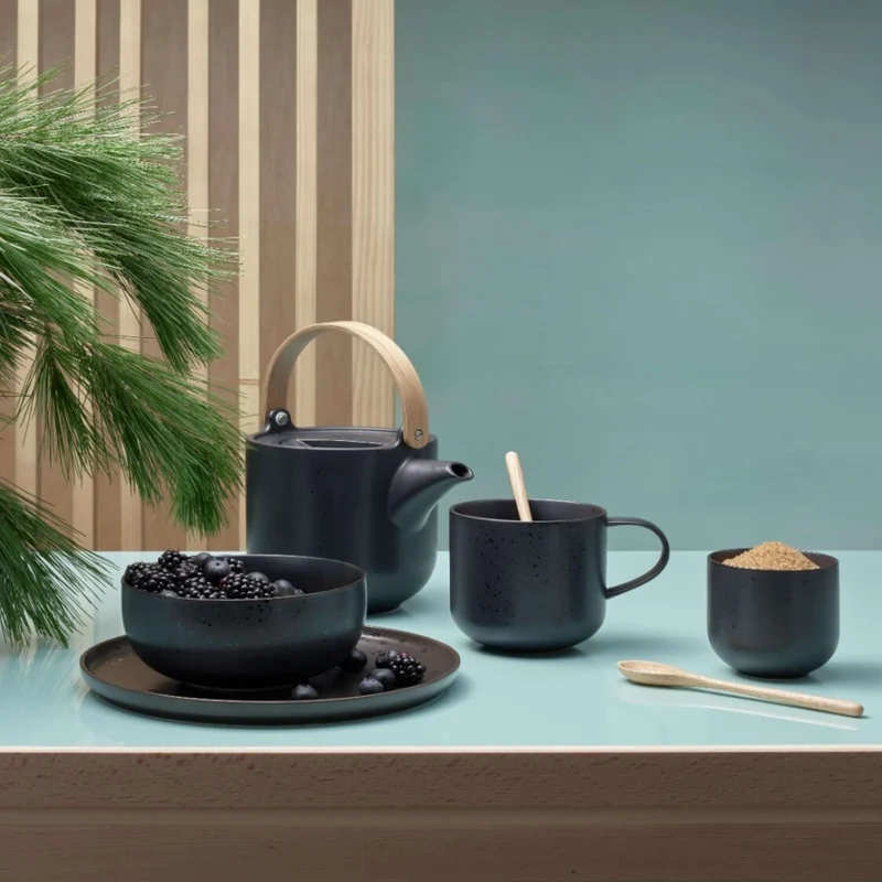 ASA Kuro Teekanne mit Edelstahlfilter und Holzgriff,