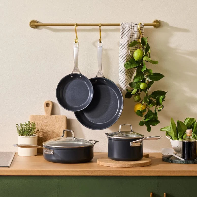 Le Creuset - Essential Antihaft-Kochtopf 26 cm