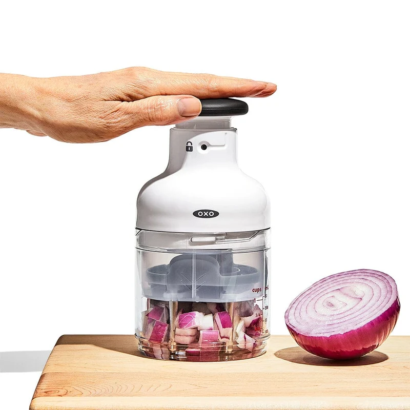 OXO – Rotierender Gemüseschneider