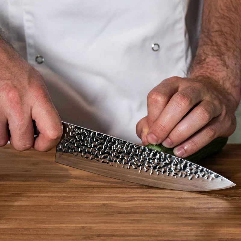 Shinrai Knives - Gehämmerter rostfreier Stahl - Kochmesser 20 cm