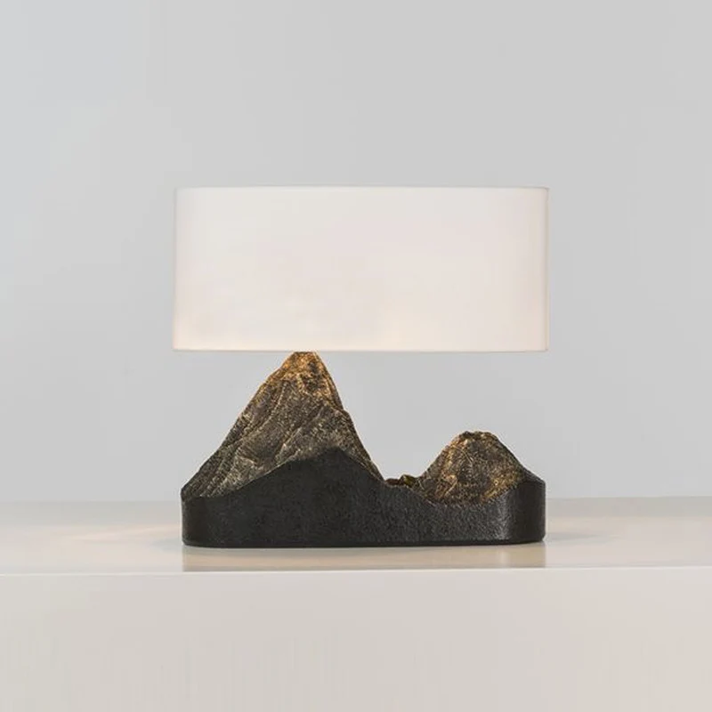 Dekorative Bergskulptur Tischlampe