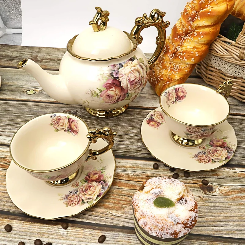 Wunderschönes Tee-Set, 15-teilig in Beige-Gold