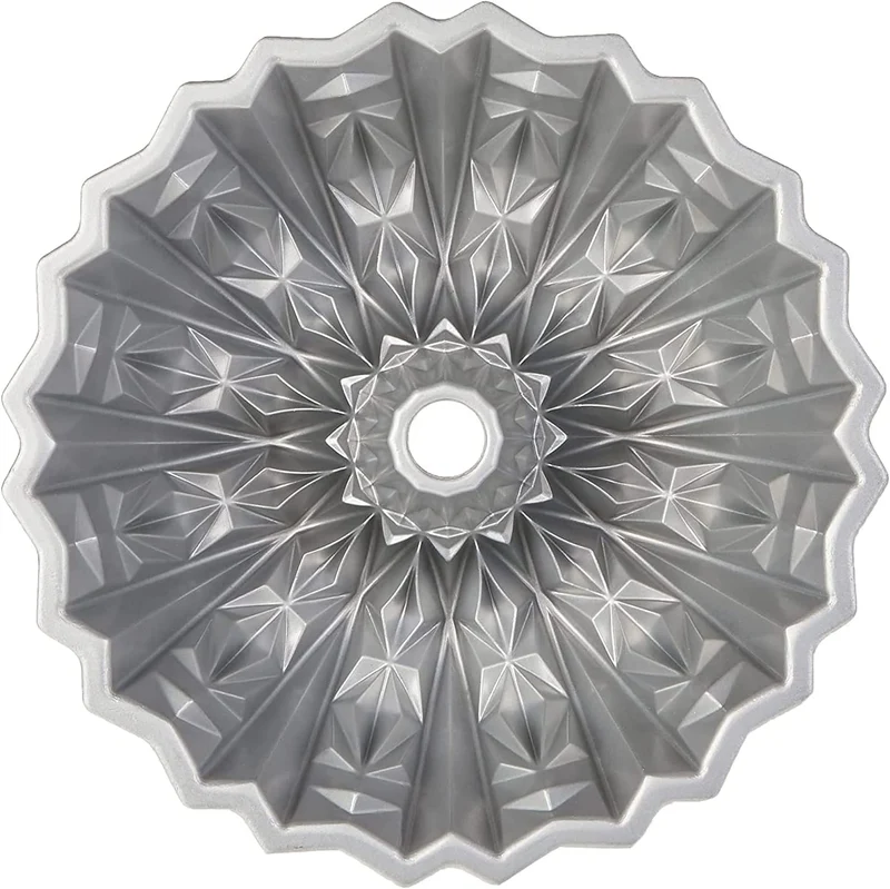 Himmlische Backform Cut Crystal Bundt Aluminium Gold